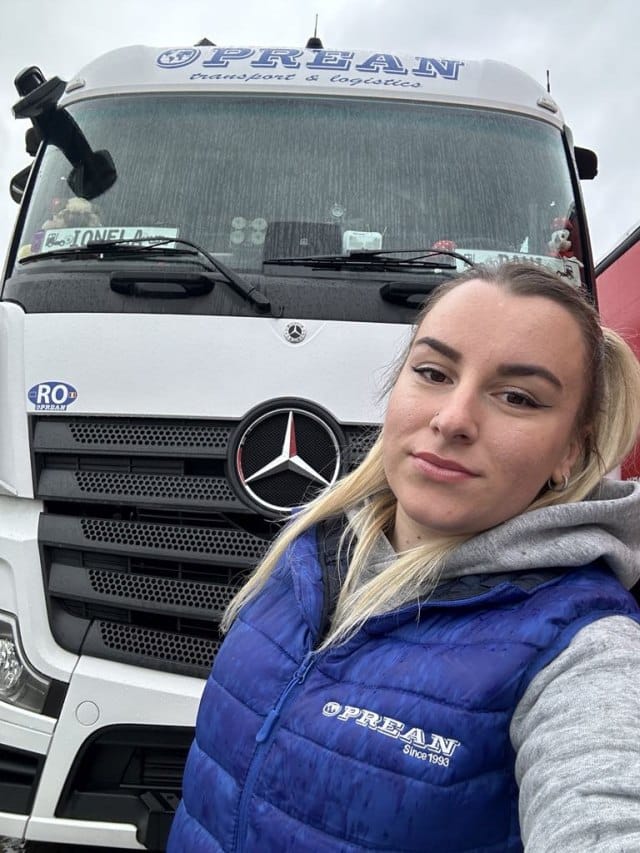 1 Mironela Ionela Sofica, șoferița care inspiră generații